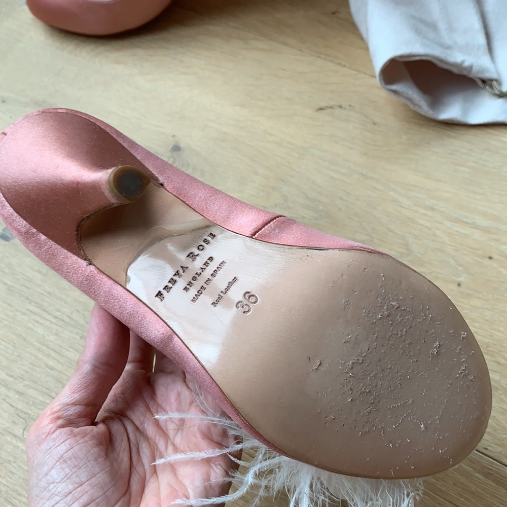 🦄 Freya Rose satin heels with romantic feather accent - Picture 7 of 12